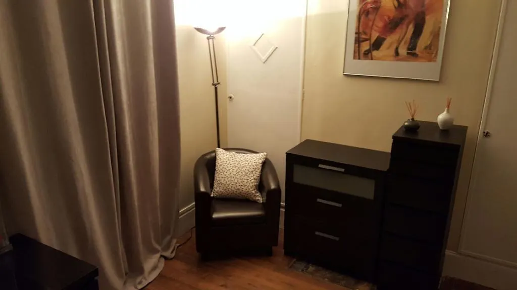 Apartament Dans Le Marais Paryż